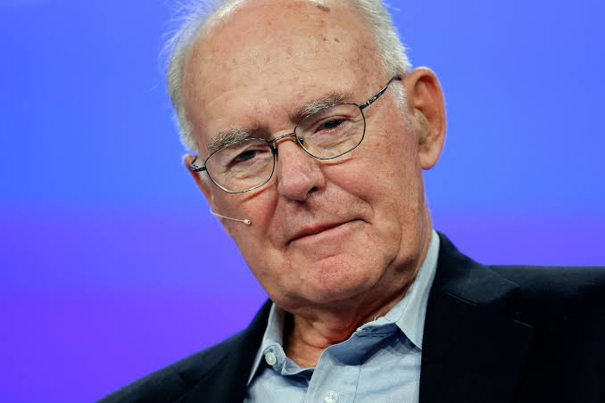 Gordon Moore Net worth